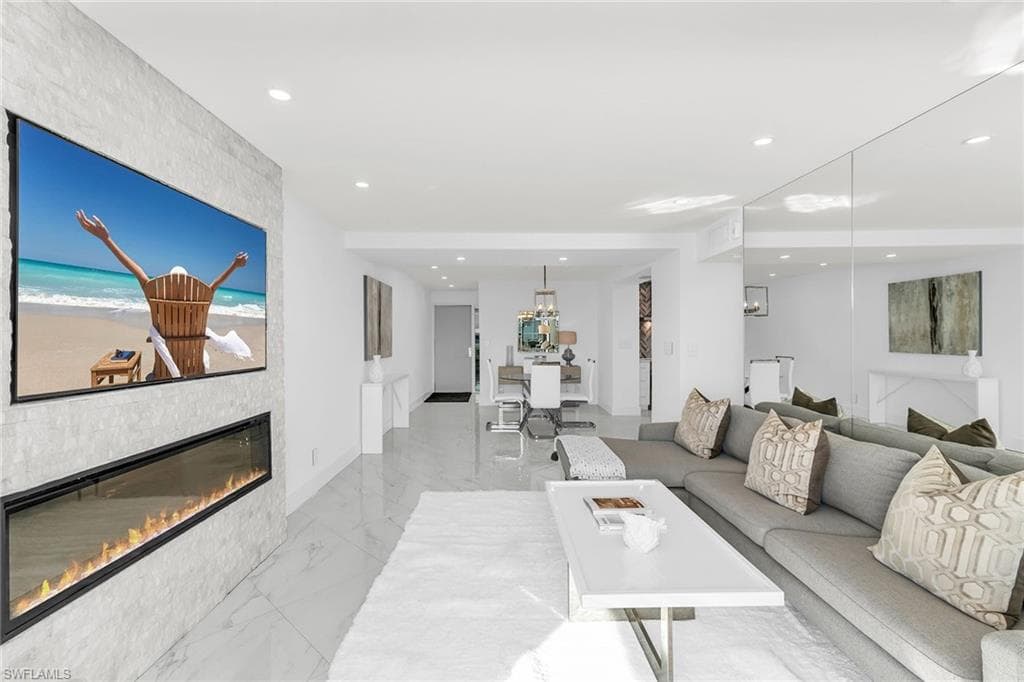 3443 Gulf Shore Blvd N 803, Naples, FL 34103-15