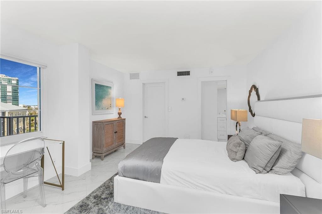 3443 Gulf Shore Blvd N 803, Naples, FL 34103-20