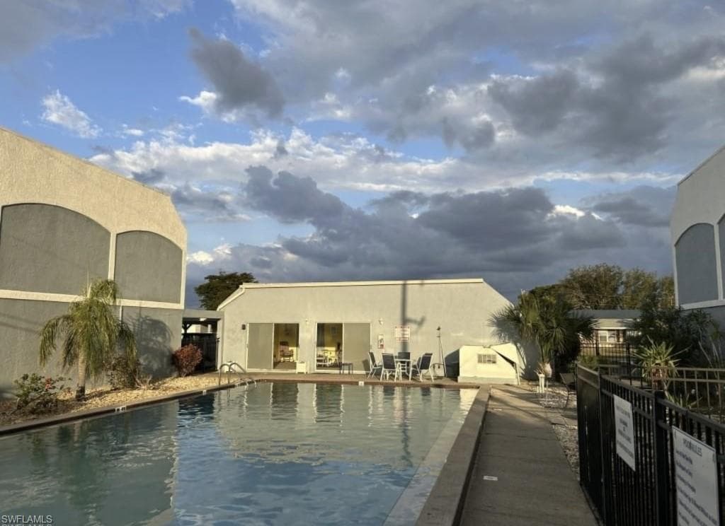 4513 8th Ct 113, Cape Coral, FL 33914-6