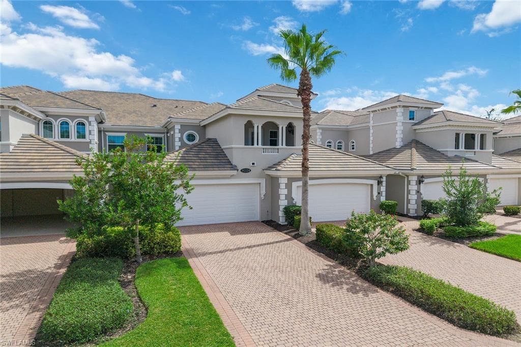 9224 Campanile Cir 202, Naples, FL 34114-35