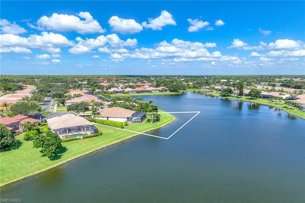 6730 Bent Grass Dr, Naples, FL 34113-2