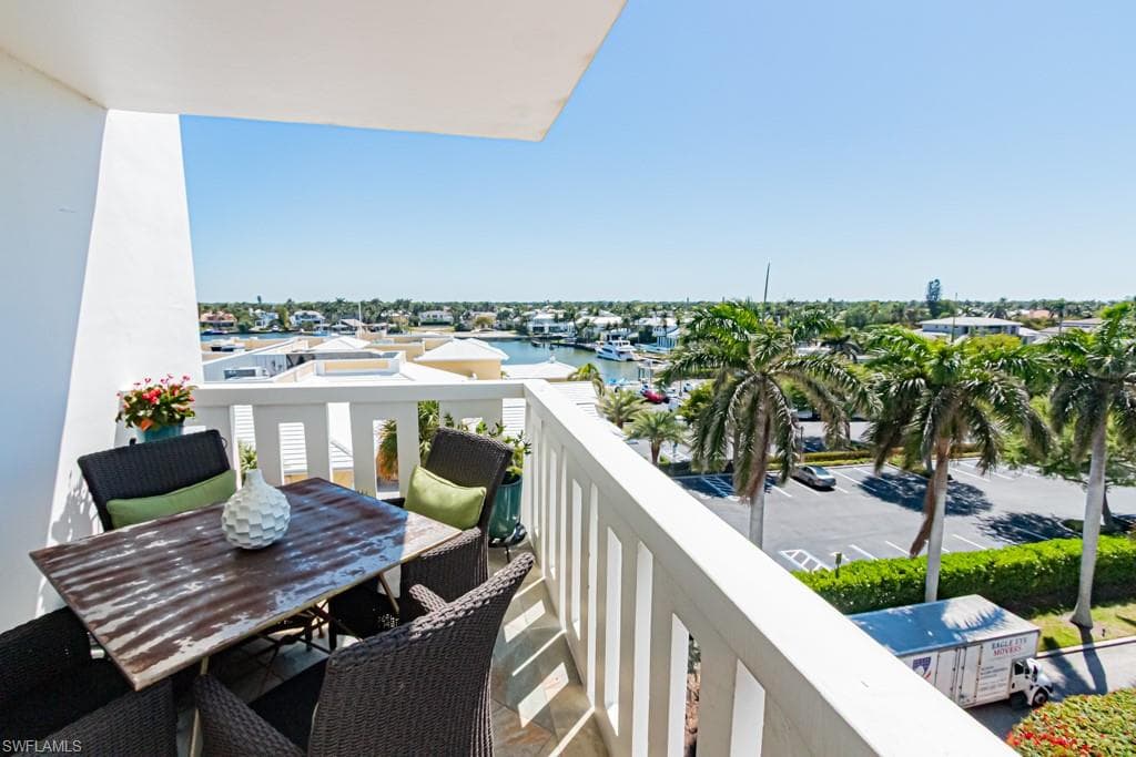 1325 7th St S 6a, Naples, FL 34102-12