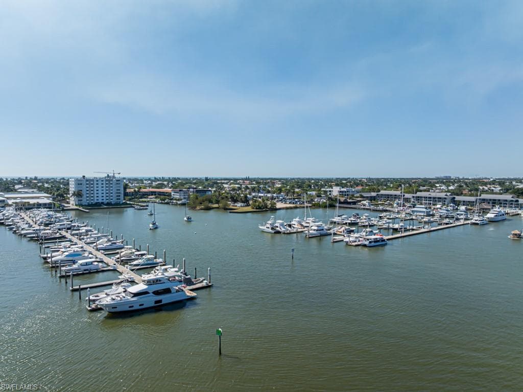 1325 7th St S 6a, Naples, FL 34102-21