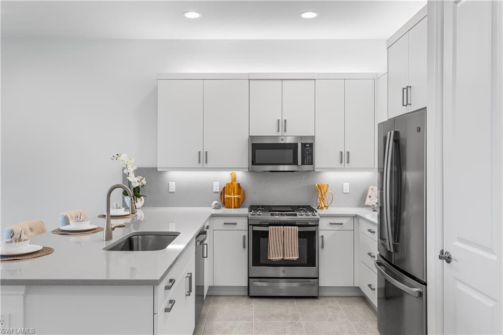 12438 Dahlia Ct, Naples, FL 34120-11