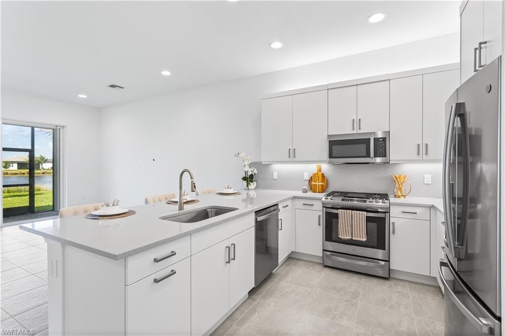 12438 Dahlia Ct, Naples, FL 34120-12