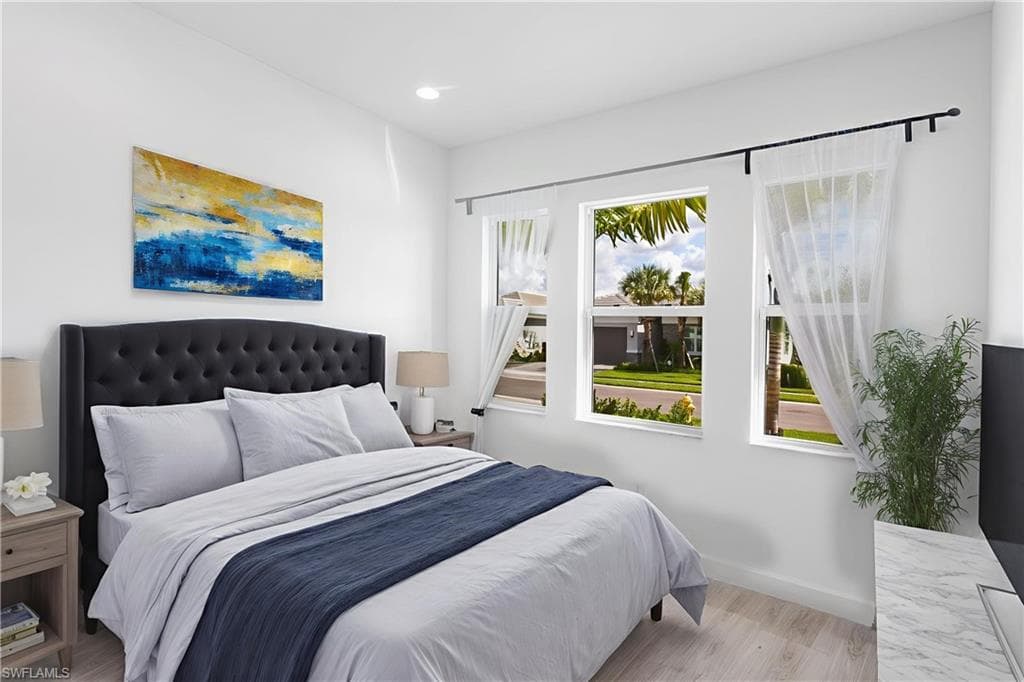 12438 Dahlia Ct, Naples, FL 34120-21