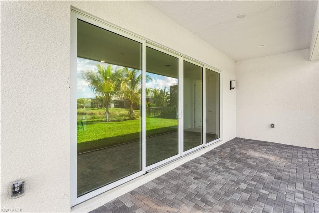 12438 Dahlia Ct, Naples, FL 34120-31