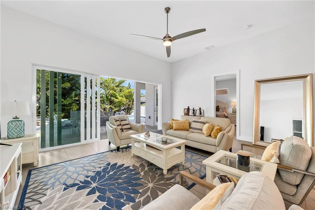 811 108th Ave N, Naples, FL 34108-12