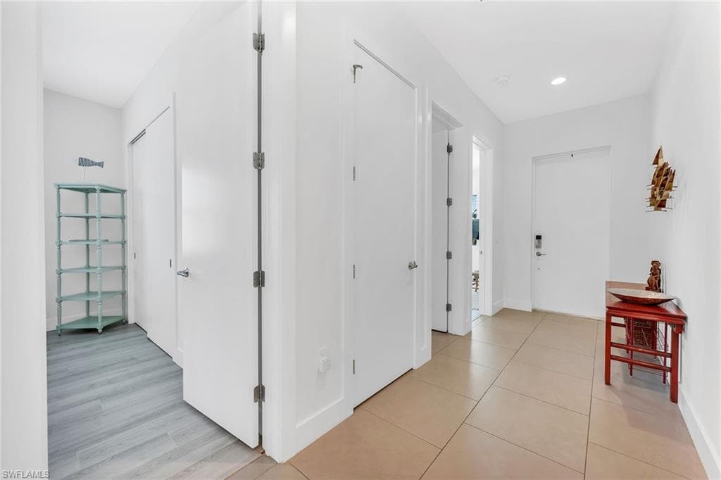 811 108th Ave N, Naples, FL 34108-28