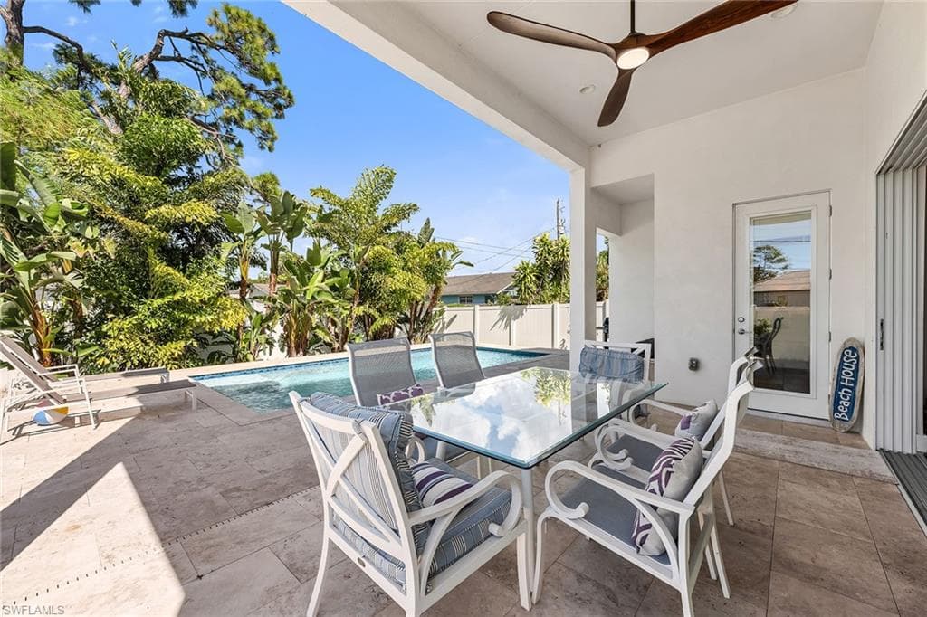 811 108th Ave N, Naples, FL 34108-32