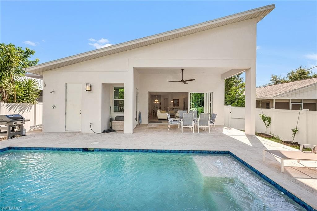 811 108th Ave N, Naples, FL 34108-38