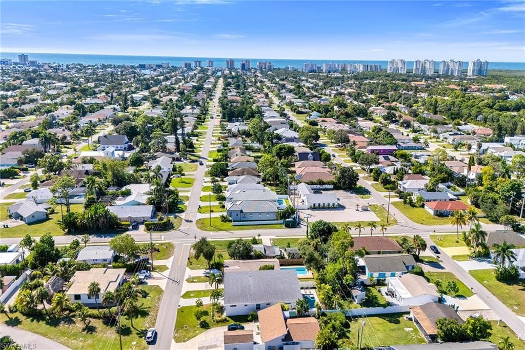 811 108th Ave N, Naples, FL 34108-44