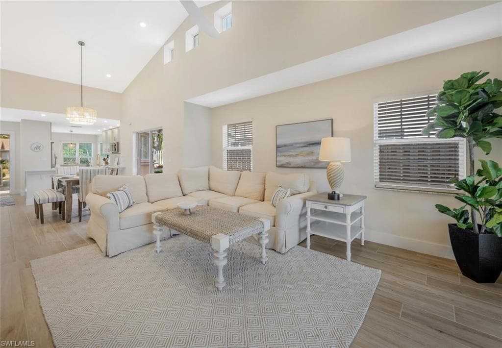 2604 Sailors Way 120, Naples, FL 34109-8