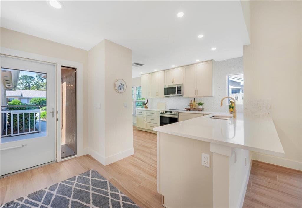 2604 Sailors Way 120, Naples, FL 34109-12