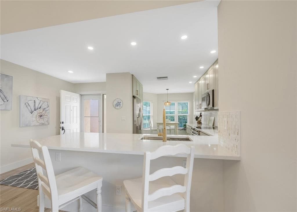 2604 Sailors Way 120, Naples, FL 34109-17