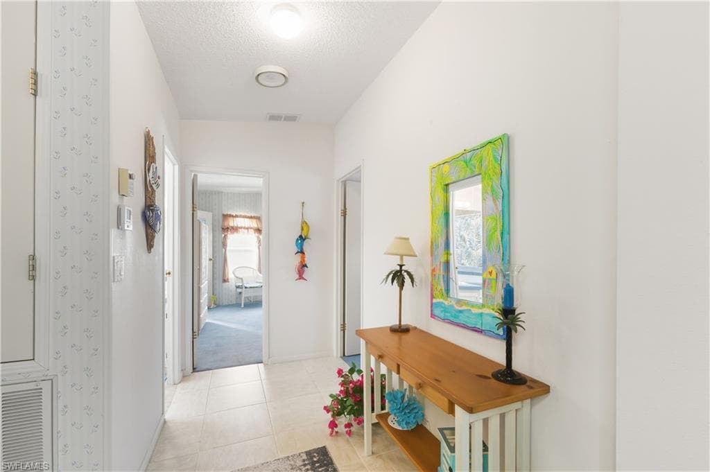 234 Riverwood Rd, Naples, FL 34114-29