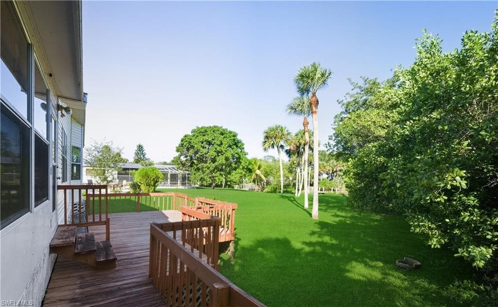 234 Riverwood Rd, Naples, FL 34114-32