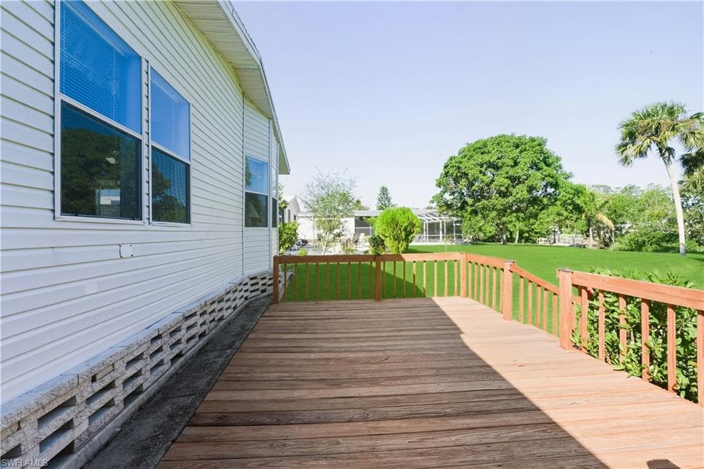 234 Riverwood Rd, Naples, FL 34114-33