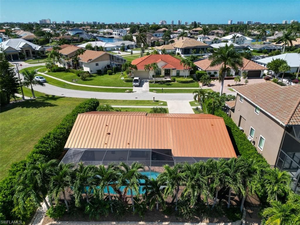 211 Seahorse Ct, Marco Island, FL 34145-33