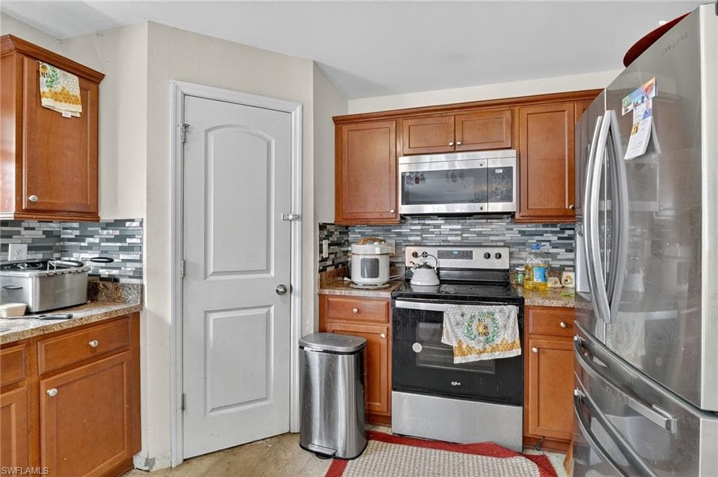 18105 Horizon View Blvd, Lehigh Acres, FL 33972-10