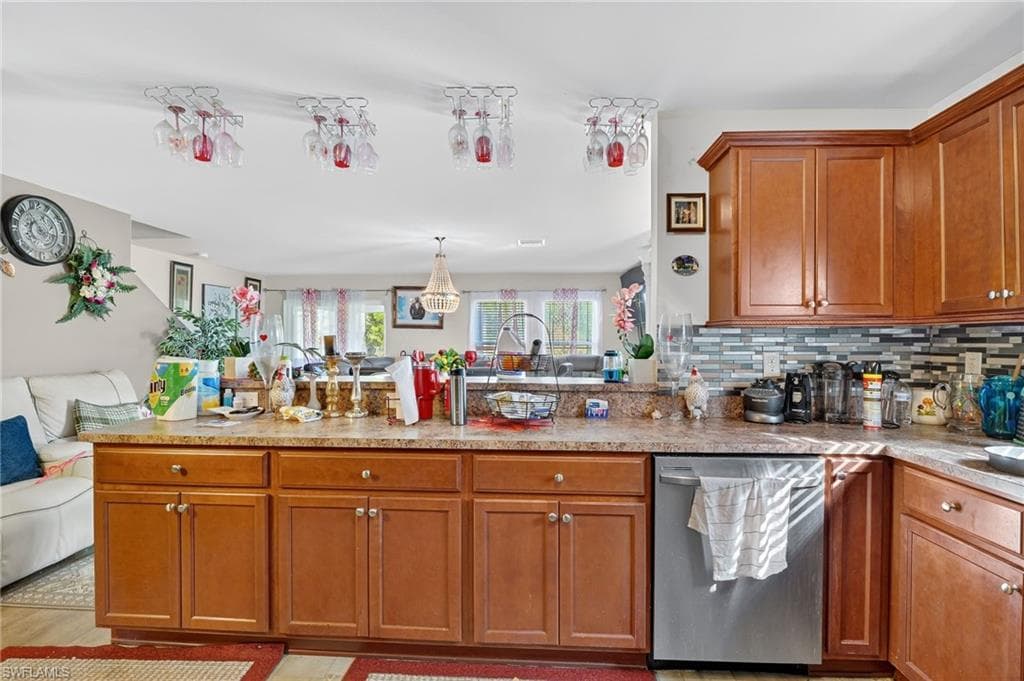 18105 Horizon View Blvd, Lehigh Acres, FL 33972-11