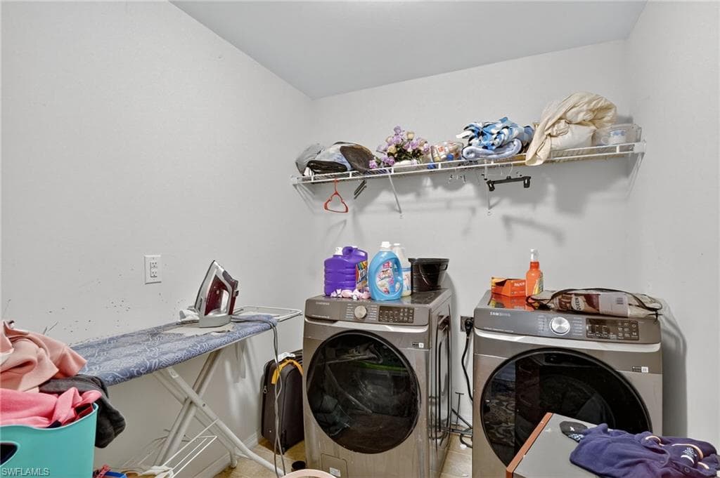 18105 Horizon View Blvd, Lehigh Acres, FL 33972-34