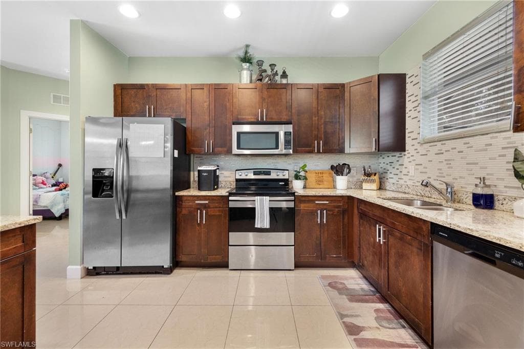 2754 22nd Ave NE, Naples, FL 34120-12