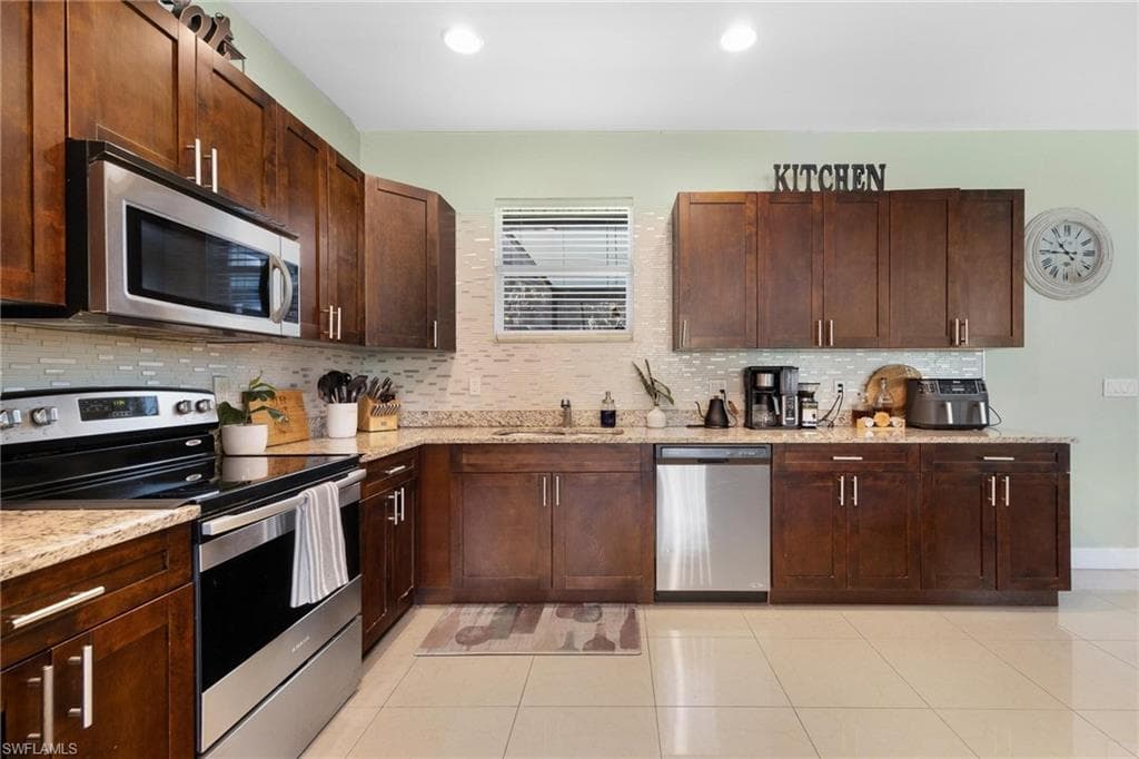 2754 22nd Ave NE, Naples, FL 34120-13