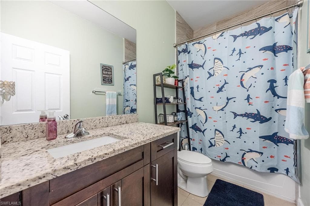 2754 22nd Ave NE, Naples, FL 34120-19