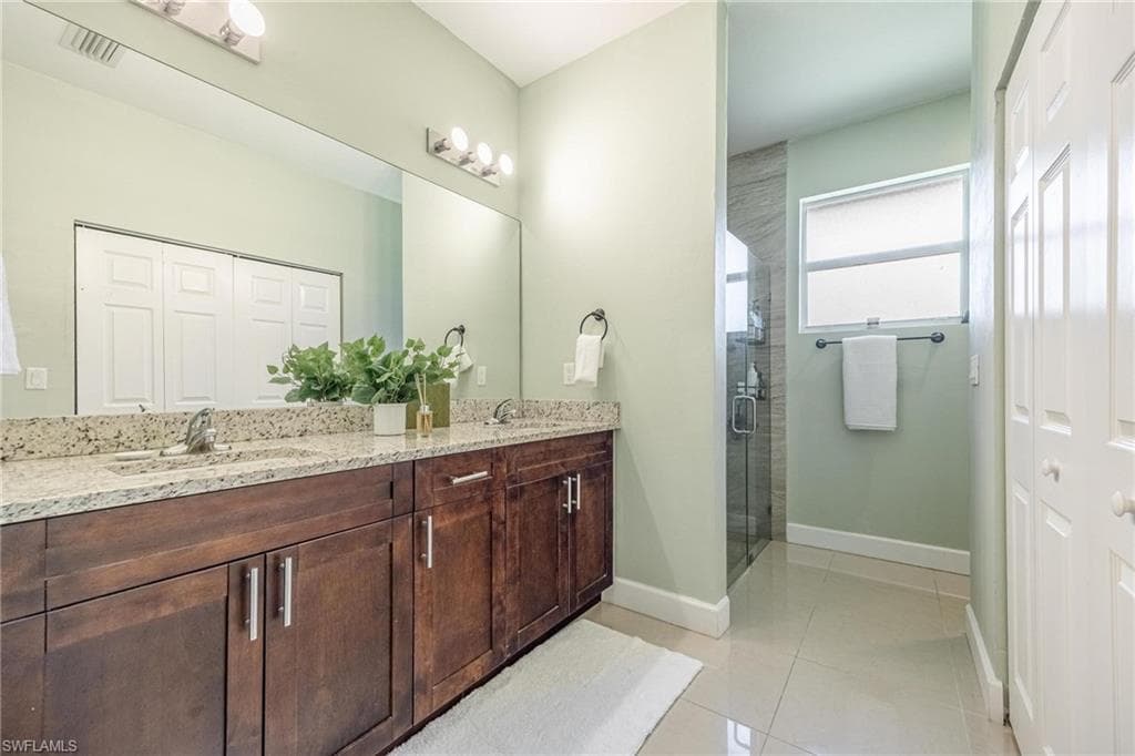 2754 22nd Ave NE, Naples, FL 34120-22