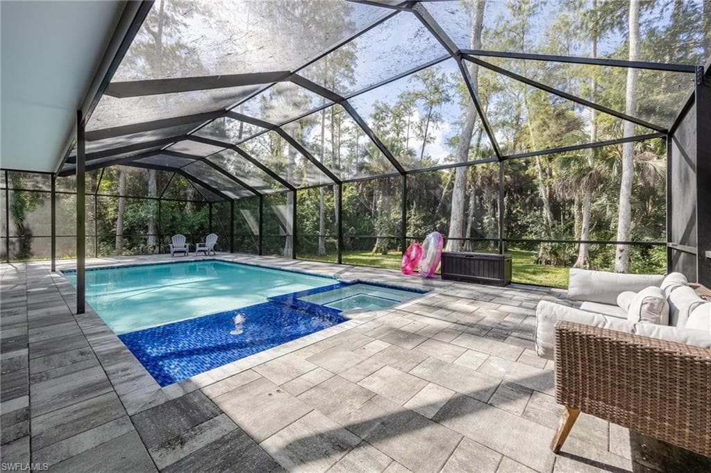 2754 22nd Ave NE, Naples, FL 34120-27