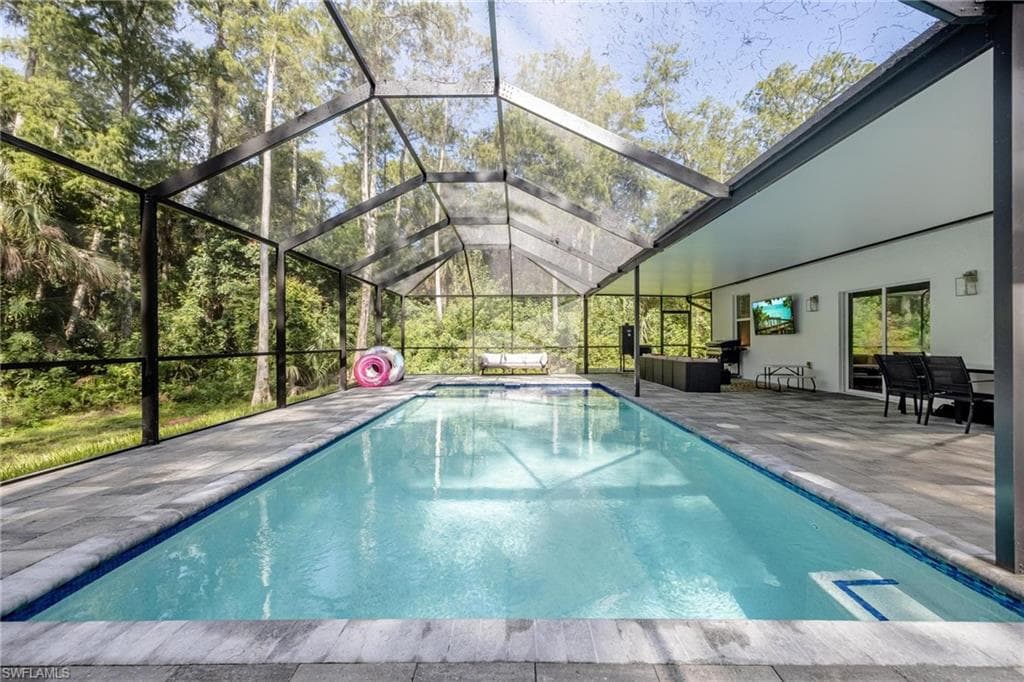 2754 22nd Ave NE, Naples, FL 34120-1