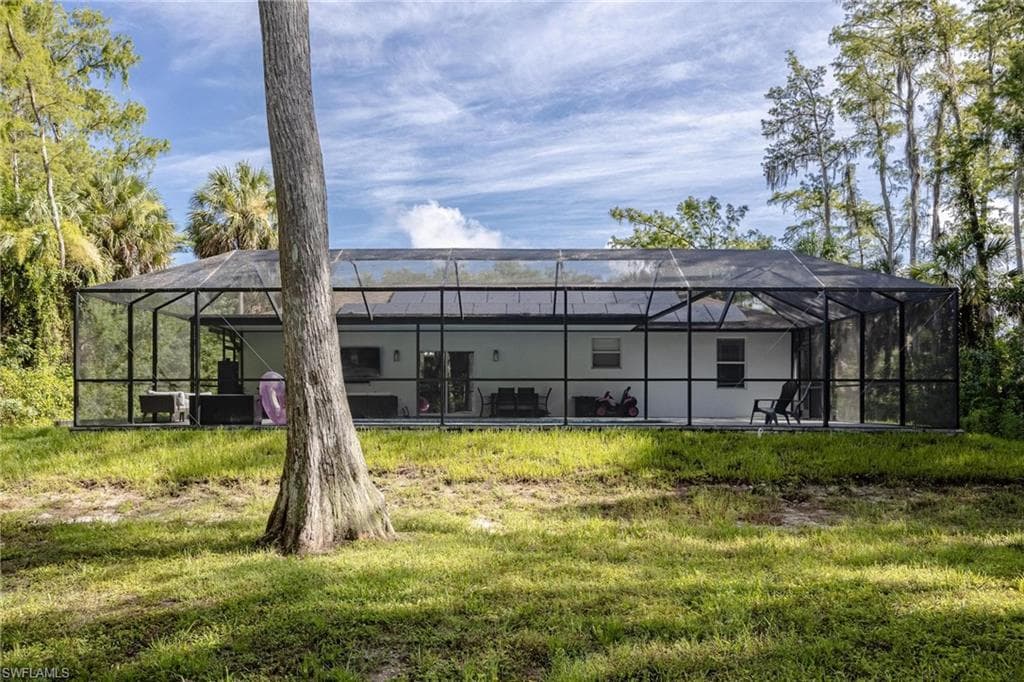 2754 22nd Ave NE, Naples, FL 34120-30