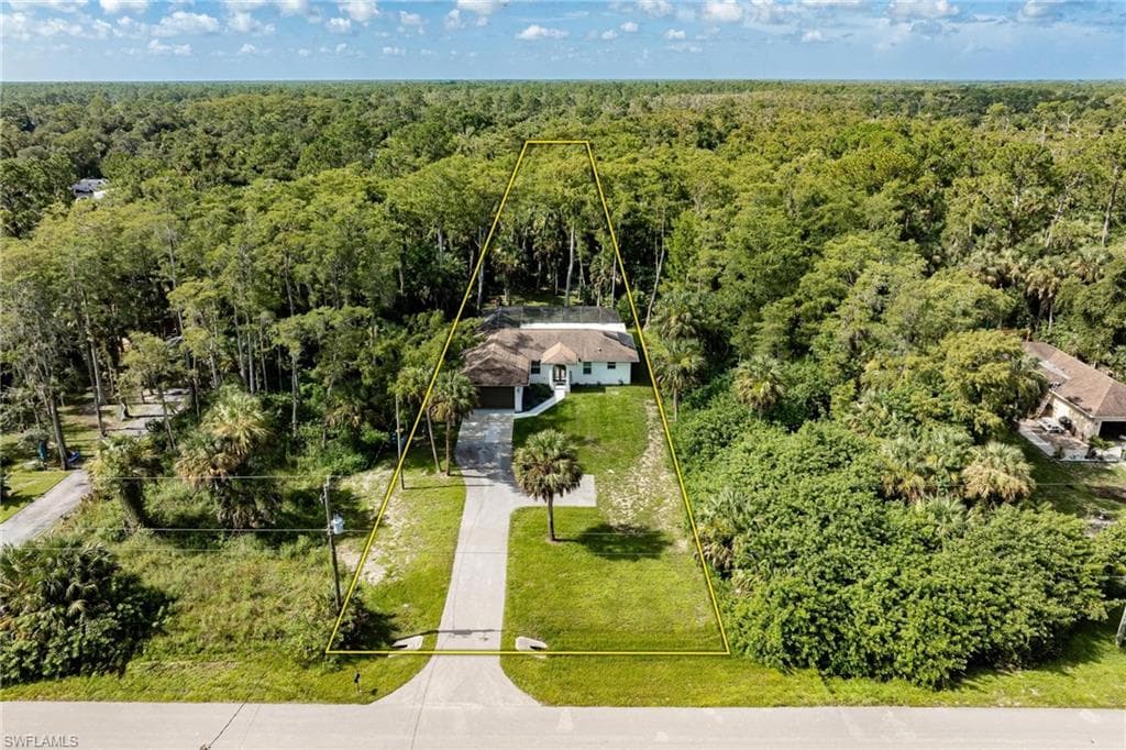 2754 22nd Ave NE, Naples, FL 34120-31