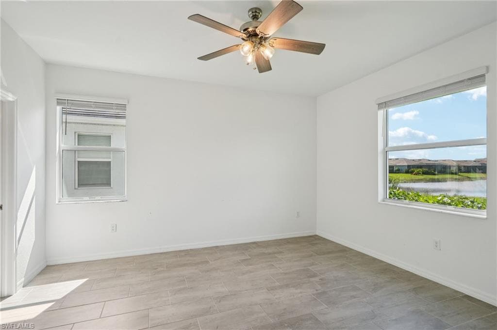 2445 Orchard St, Naples, FL 34120-13