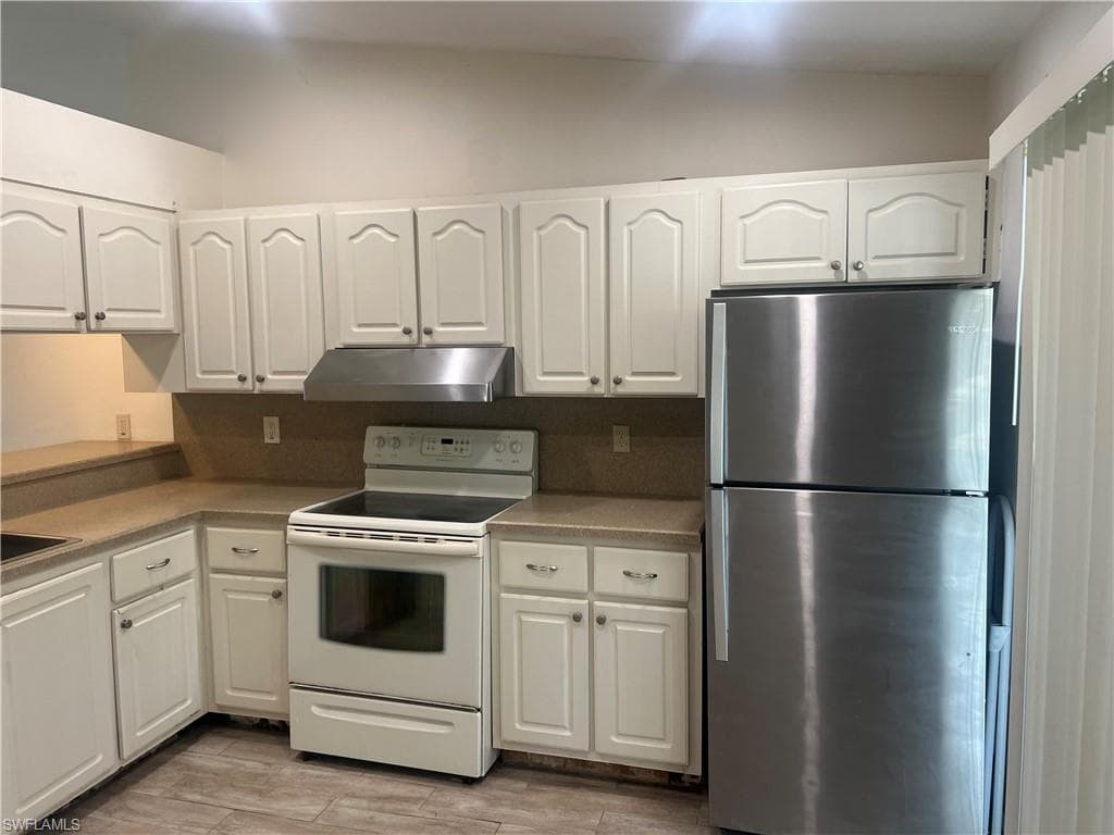 3560 Antarctic Cir 2202, Naples, FL 34112-11