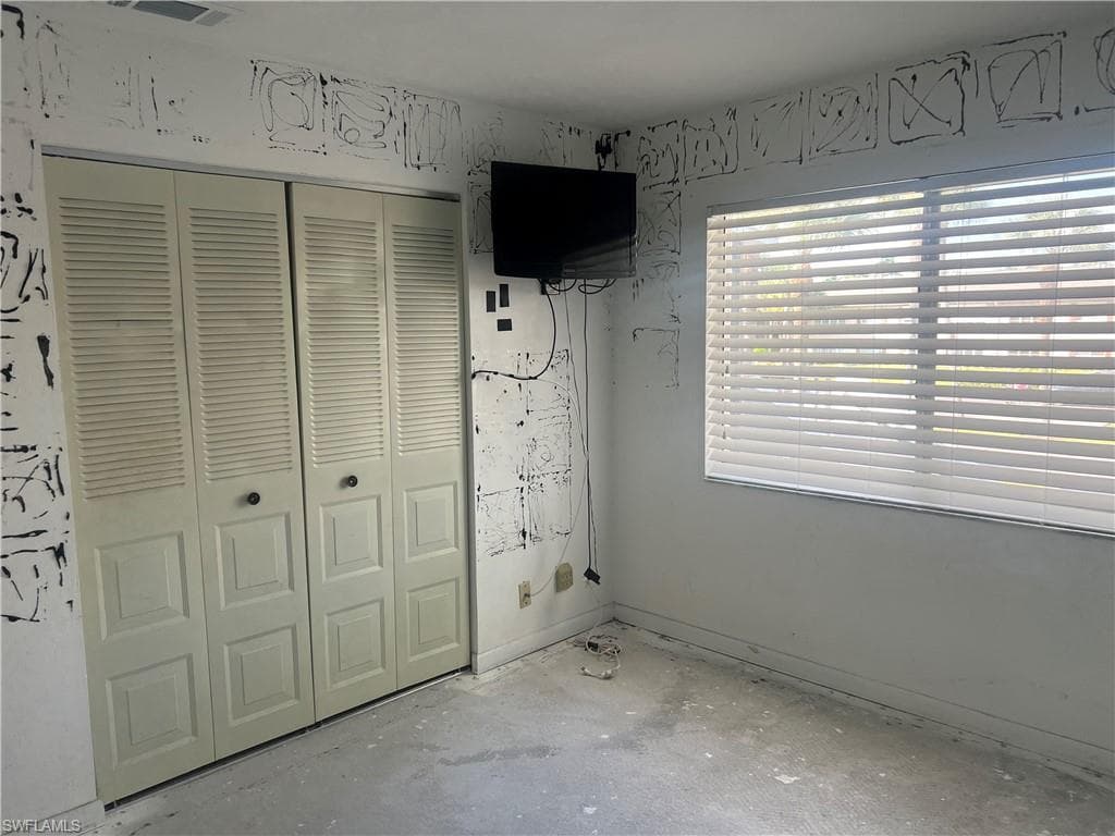 3560 Antarctic Cir 2202, Naples, FL 34112-19