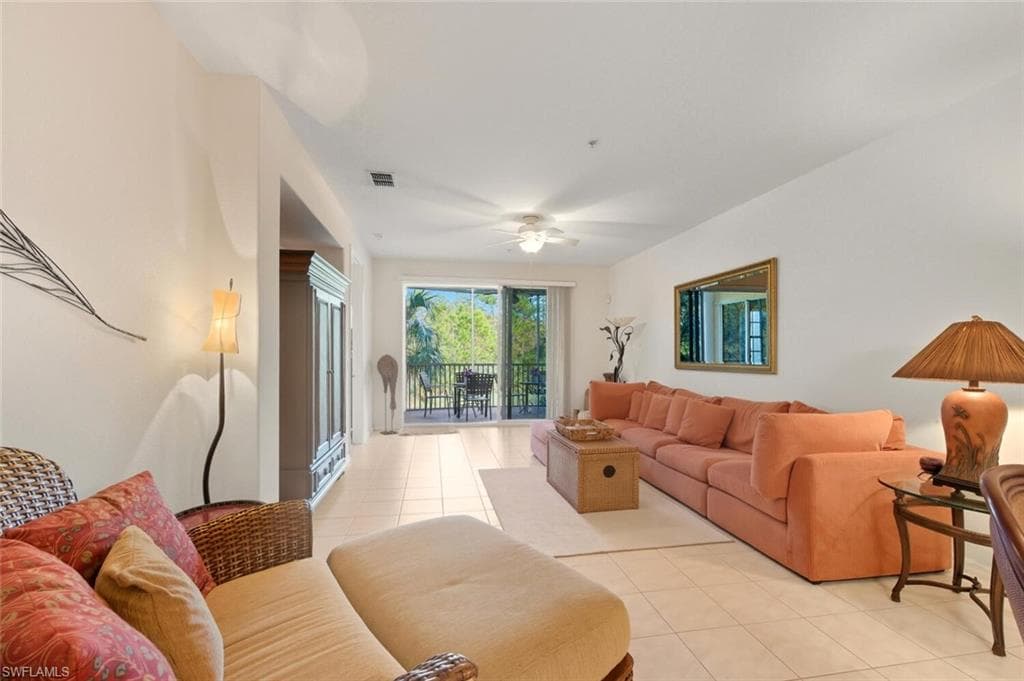 4863 Hampshire Ct 106, Naples, FL 34112-12