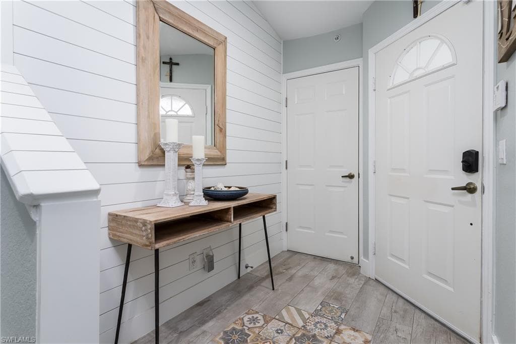 650 Lalique Cir 308, Naples, FL 34119-27