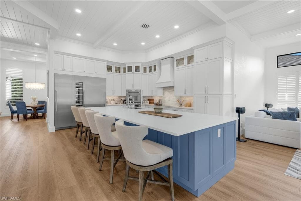 5092 Cerromar Dr, Naples, FL 34112-16