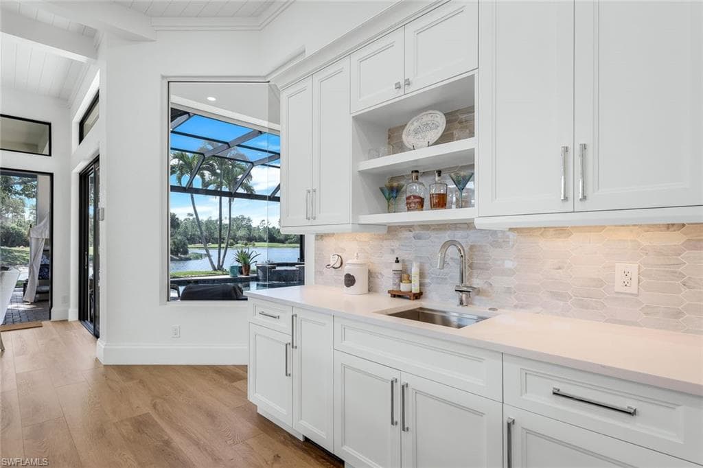 5092 Cerromar Dr, Naples, FL 34112-19