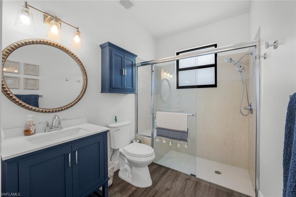 5092 Cerromar Dr, Naples, FL 34112-36