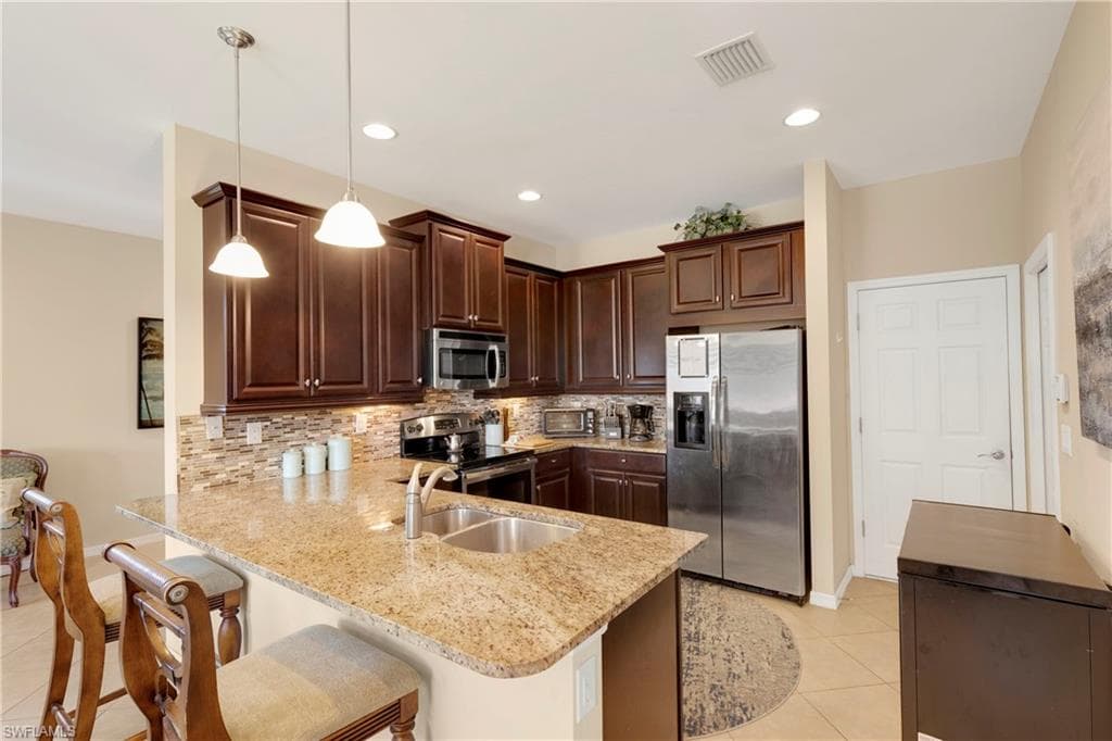 15116 Summit Place Cir 213, Naples, FL 34119-11