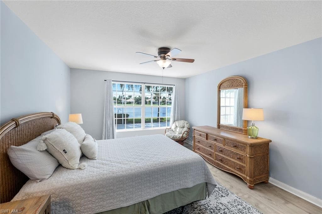 4251 Redonda Ln, Naples, FL 34119-19