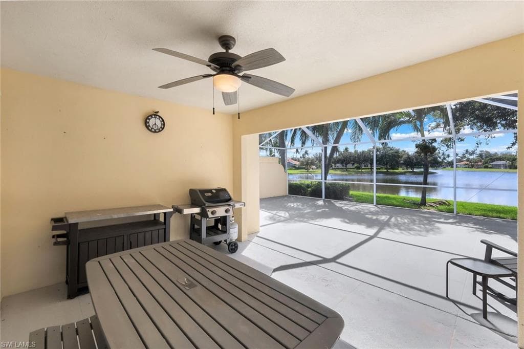 4251 Redonda Ln, Naples, FL 34119-26