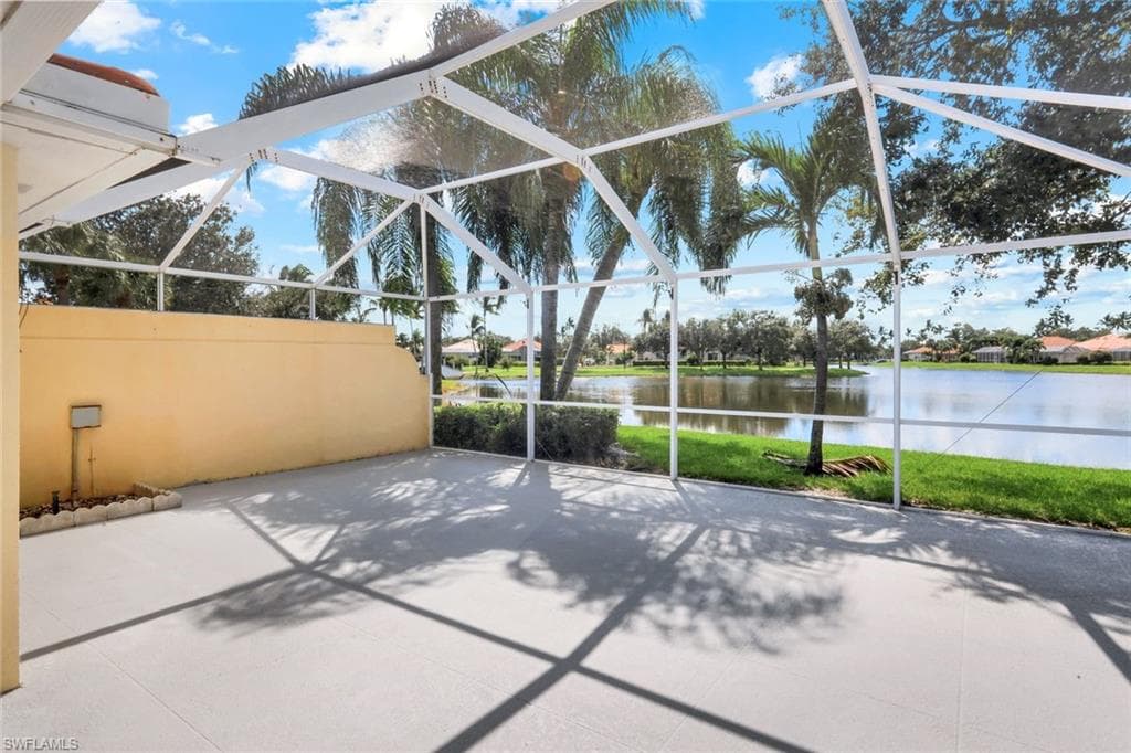 4251 Redonda Ln, Naples, FL 34119-27