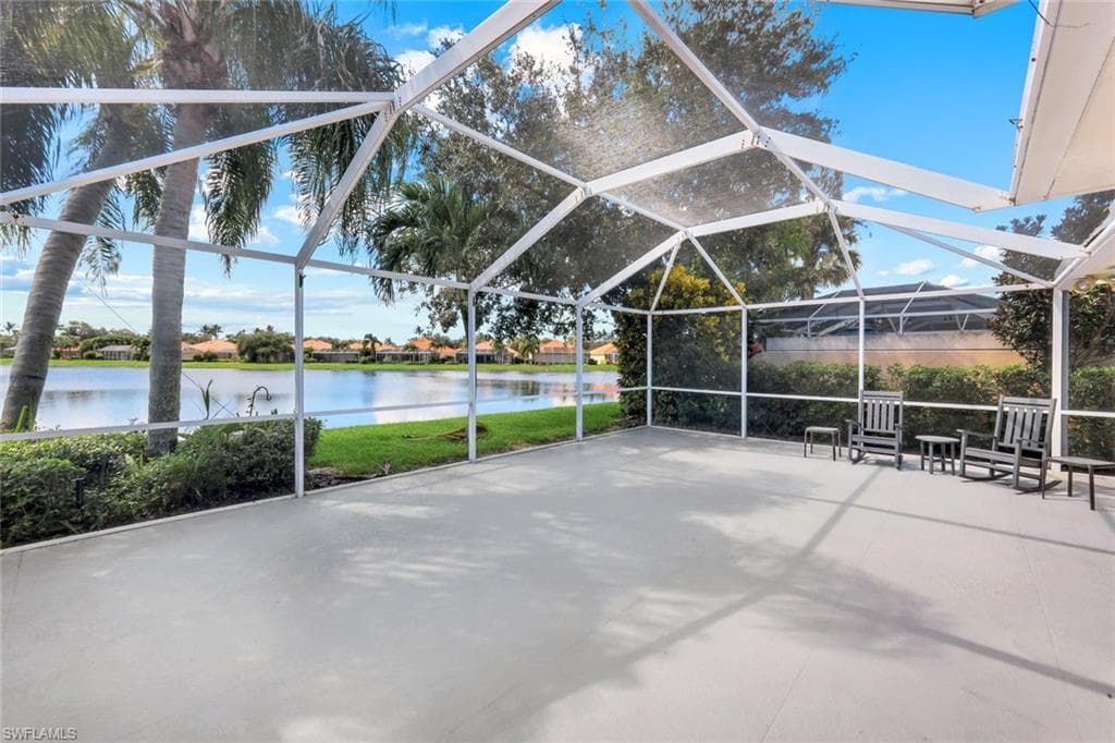 4251 Redonda Ln, Naples, FL 34119-28