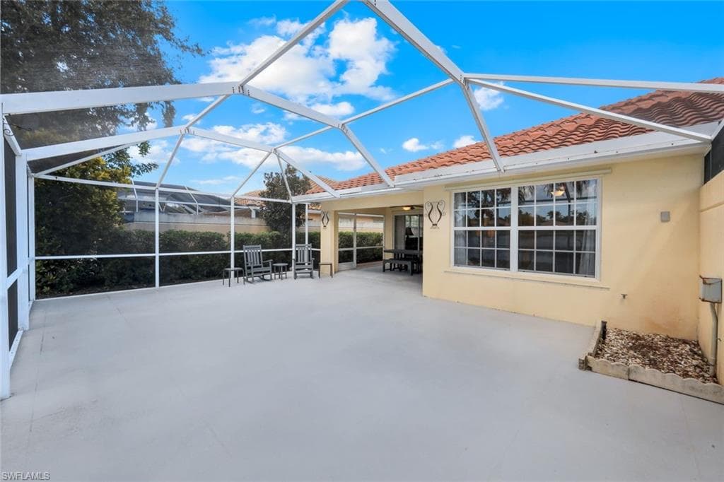 4251 Redonda Ln, Naples, FL 34119-29