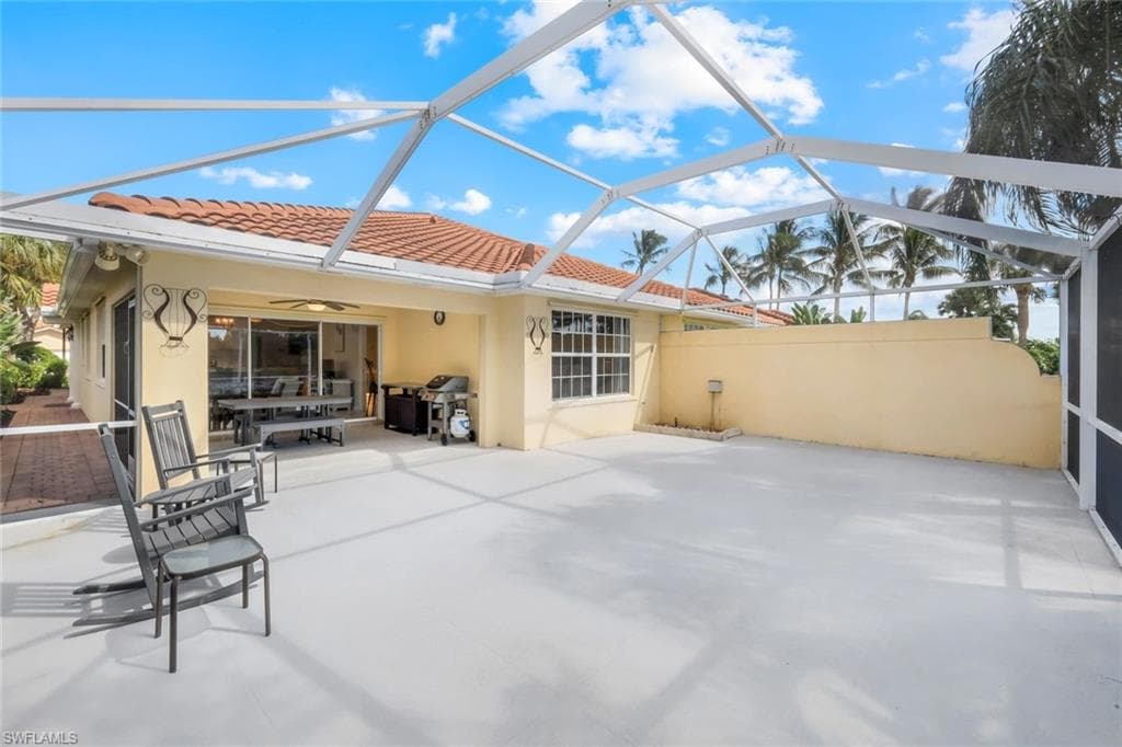 4251 Redonda Ln, Naples, FL 34119-30