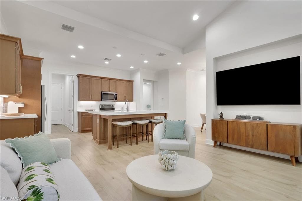 7014 Saona Ct, Naples, FL 34113-8